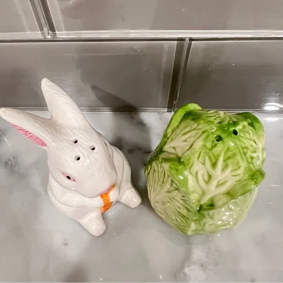 Ceramic Bunny and Cabbage Salt & Pepper Set - Picture 2 of 7